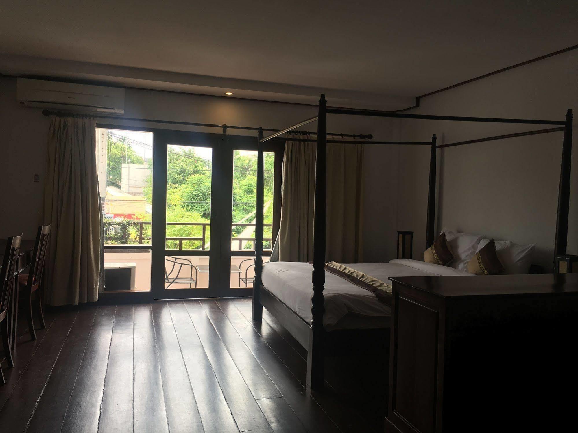 Av Hotel Βιεντιάν Εξωτερικό φωτογραφία