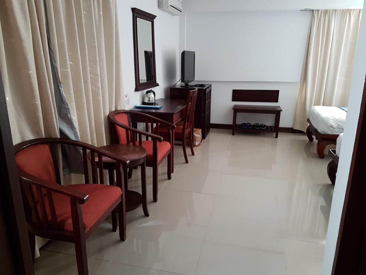 Av Hotel Βιεντιάν Εξωτερικό φωτογραφία